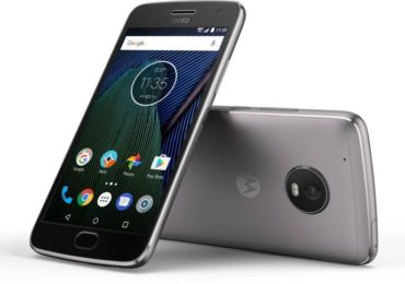 Motorola releases an OTA update to the Moto G5 Plus with bug fixes and performance improvements.